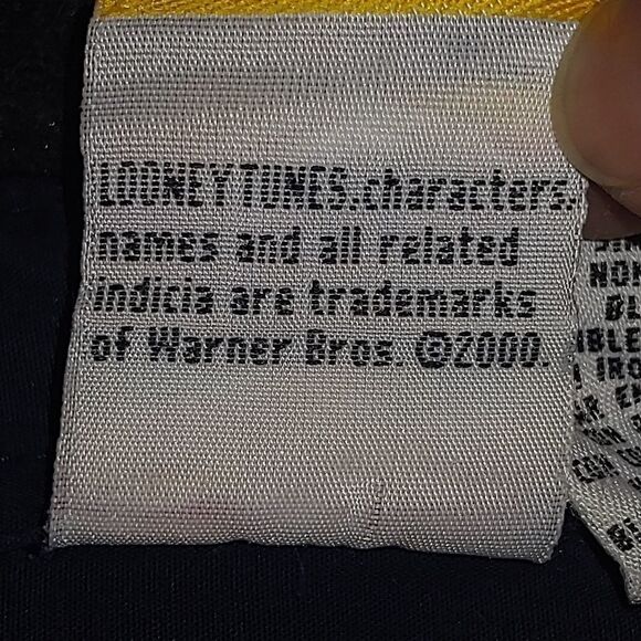 TWEETY BIRD LOONEY TUNES Navy Blue 3/4 length sleeve. Woman Size 18W/20W. - Picture 8 of 10